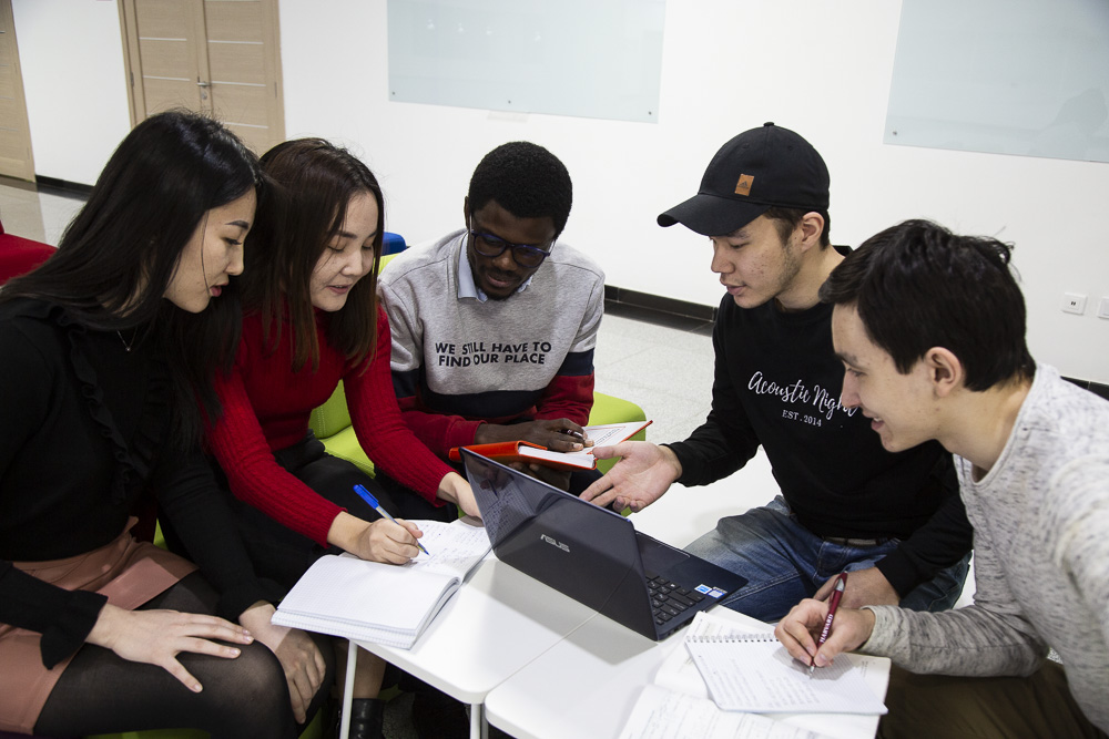 Компьютерлік ғылымдар саласындағы докторантура