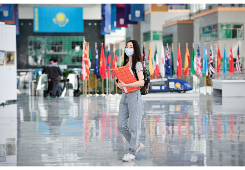 Назарбаев Университеті 2025-2026 академиялық жылына арналған бакалавриат бағдарламаларына ақылы негізде оқуға онлайн өтінімдерді қабылдау туралы хабарлайды. 