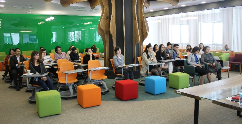 WOW – Неделя женщин в НУ