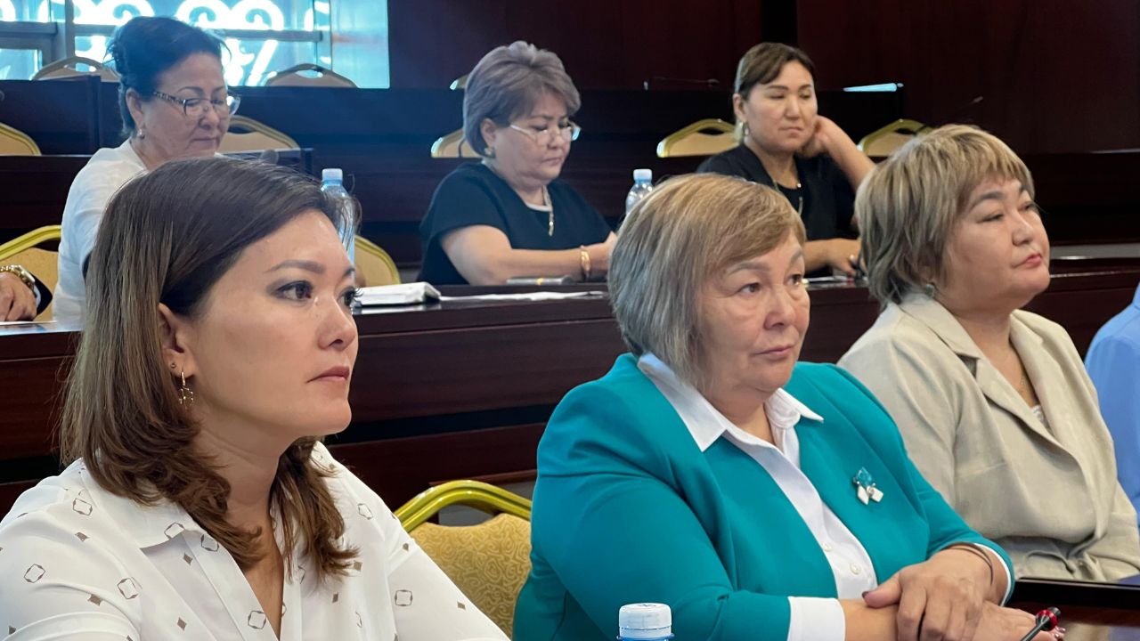 Educators Discussing Digitalization on August Summit at NU 