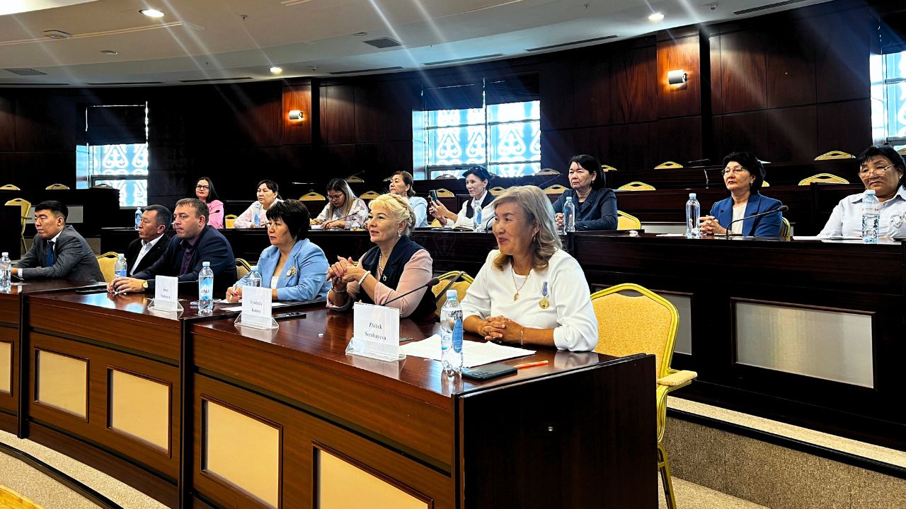 Educators Discussing Digitalization on August Summit at NU 