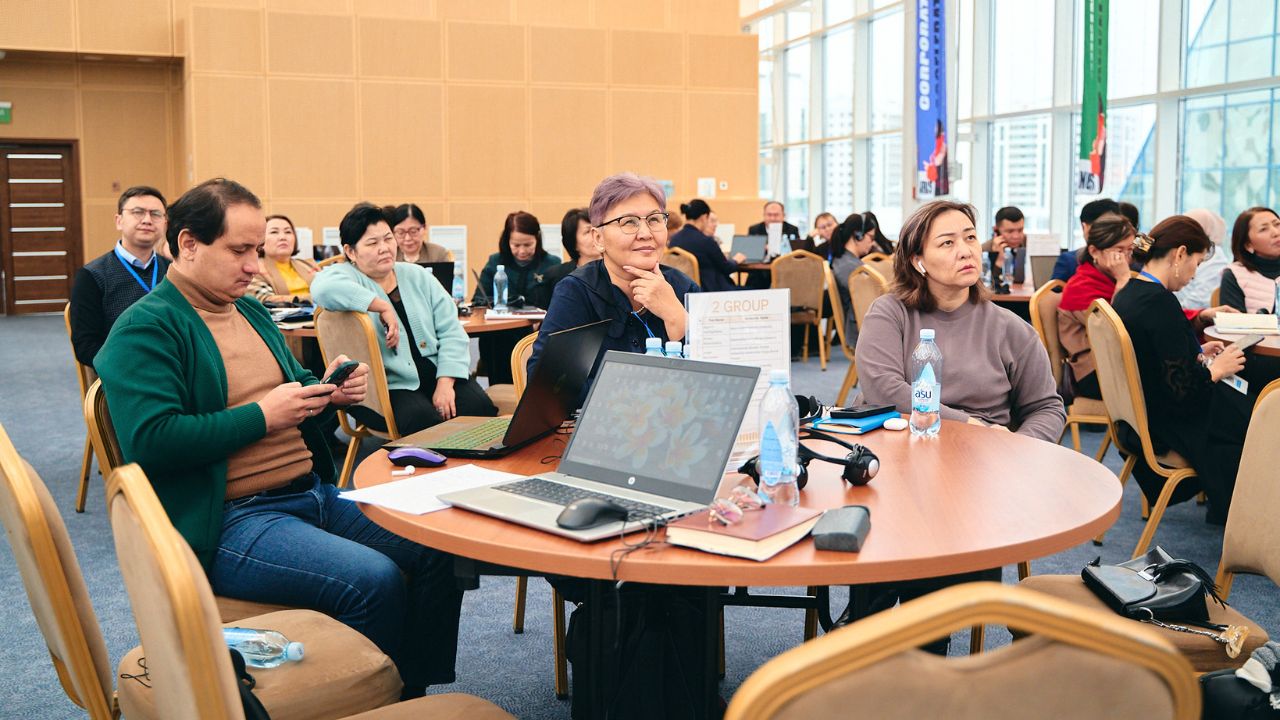 Декандар мектебі: Министр Саясат Нұрбек білім саласындағы өзгерістер туралы айтты