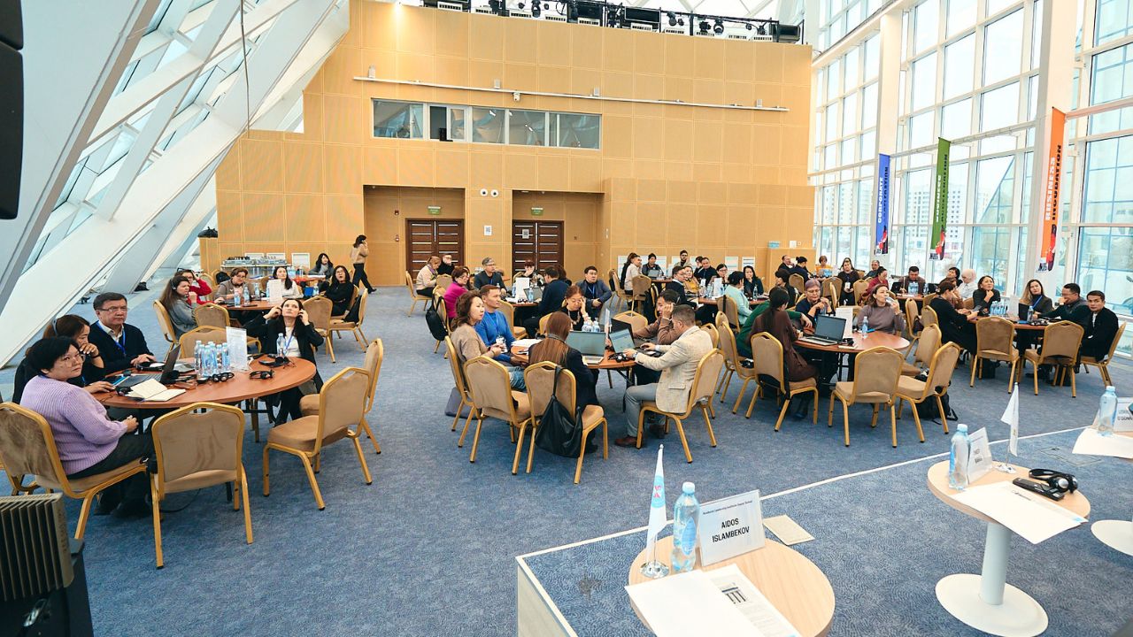 Декандар мектебі: Министр Саясат Нұрбек білім саласындағы өзгерістер туралы айтты