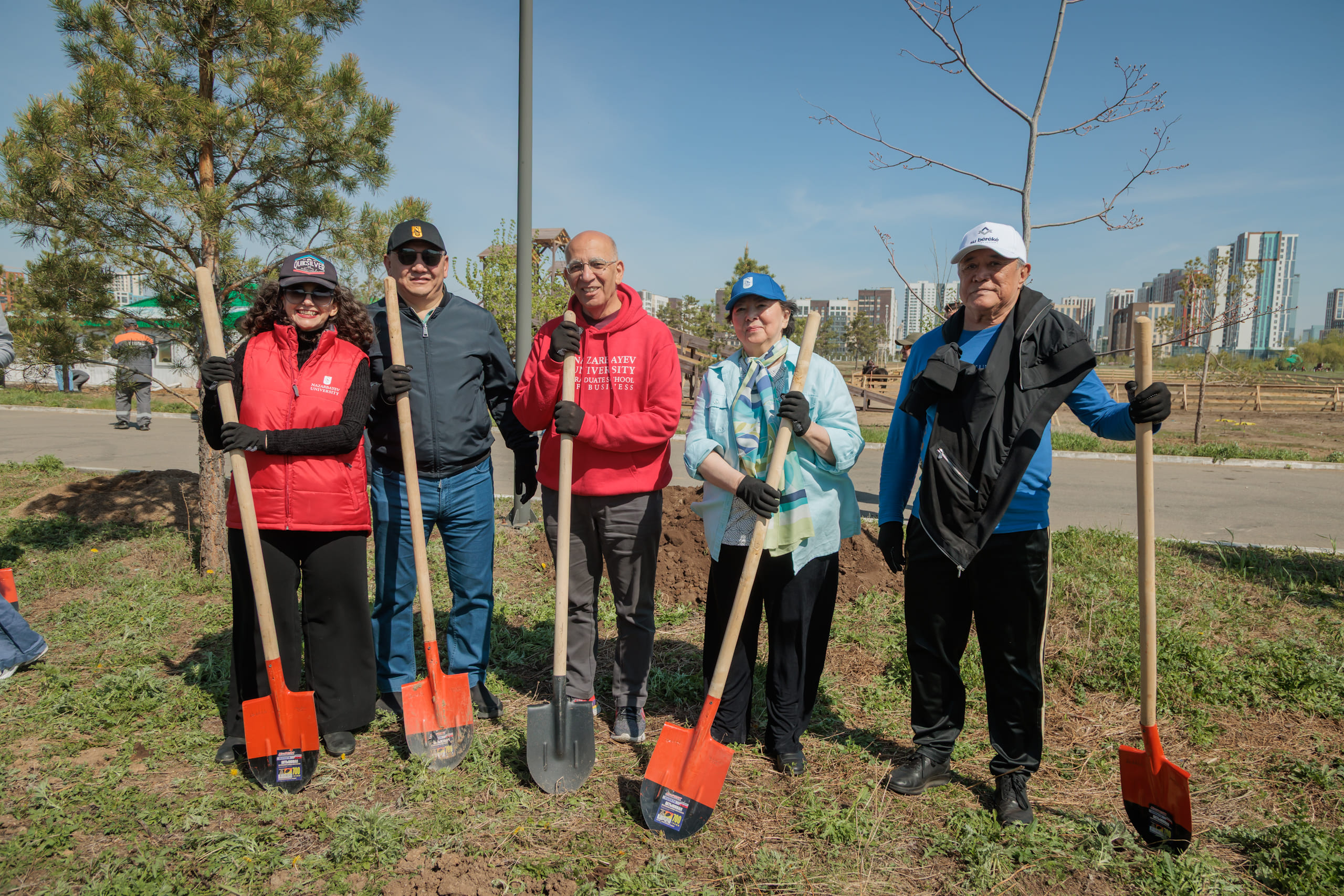 NU «Таза Қазақстан» акциясы аясында Clean Up Day өткізді