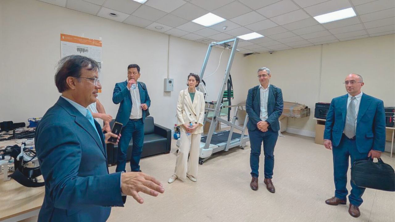 Дүниежүзілік банк делегациясы NU-дың медициналық ЖИ әзірлемелерін бағалады