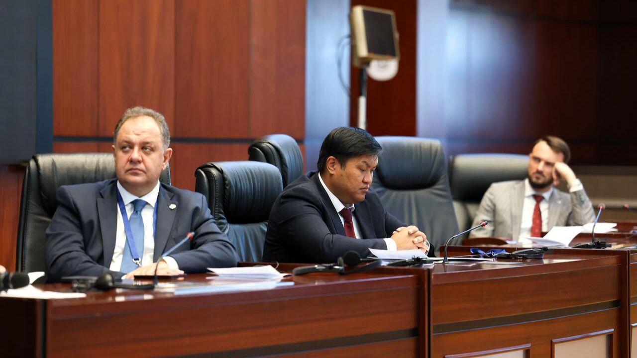 Университеттер мен өндіруші компаниялар арасындағы өзара байланысты дамыту мәселесі талқыланды