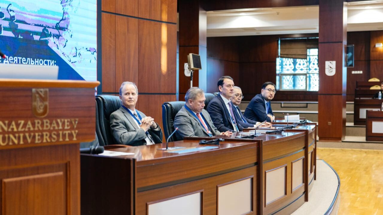 Университеттер мен өндіруші компаниялар арасындағы өзара байланысты дамыту мәселесі талқыланды