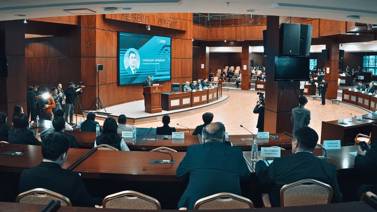 Ғылыми диаспора және Қазақстанның дамуы: бұл тақырып NU-де талқыланды