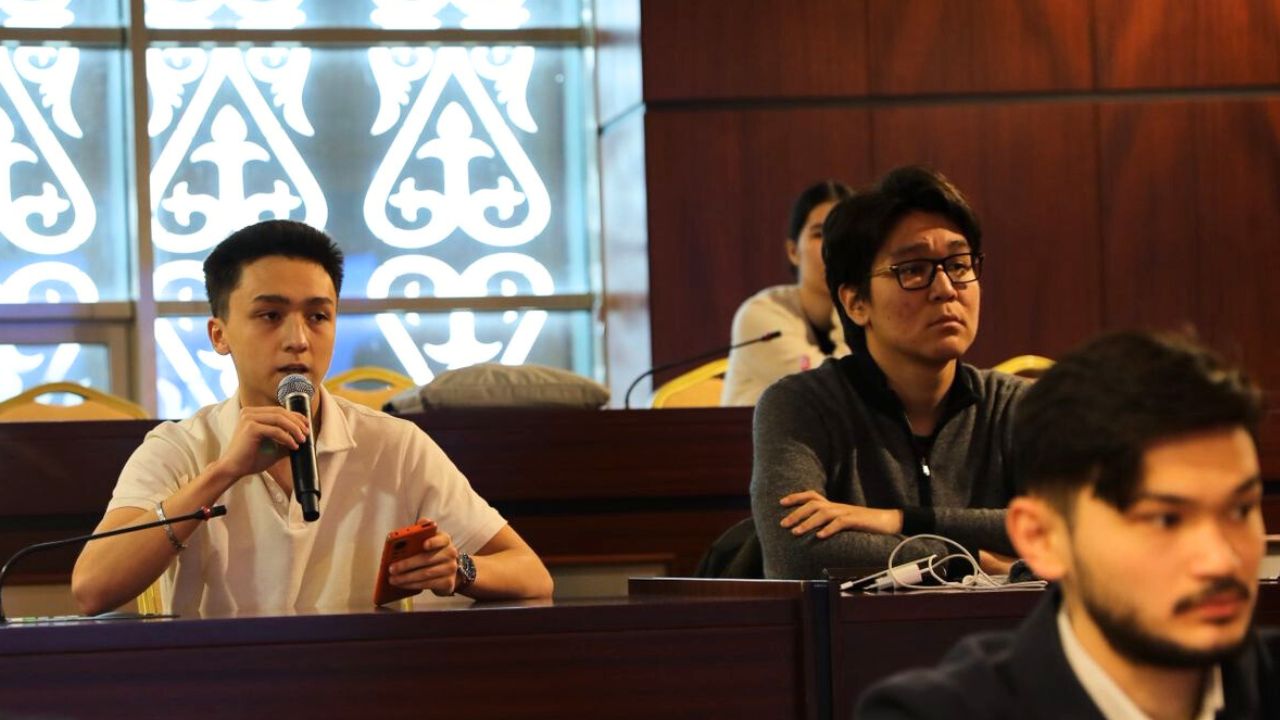 Тұрақты құрылыс болашағы: ИИ мен циркулярлы экономика мамандары NU-де бас қосты