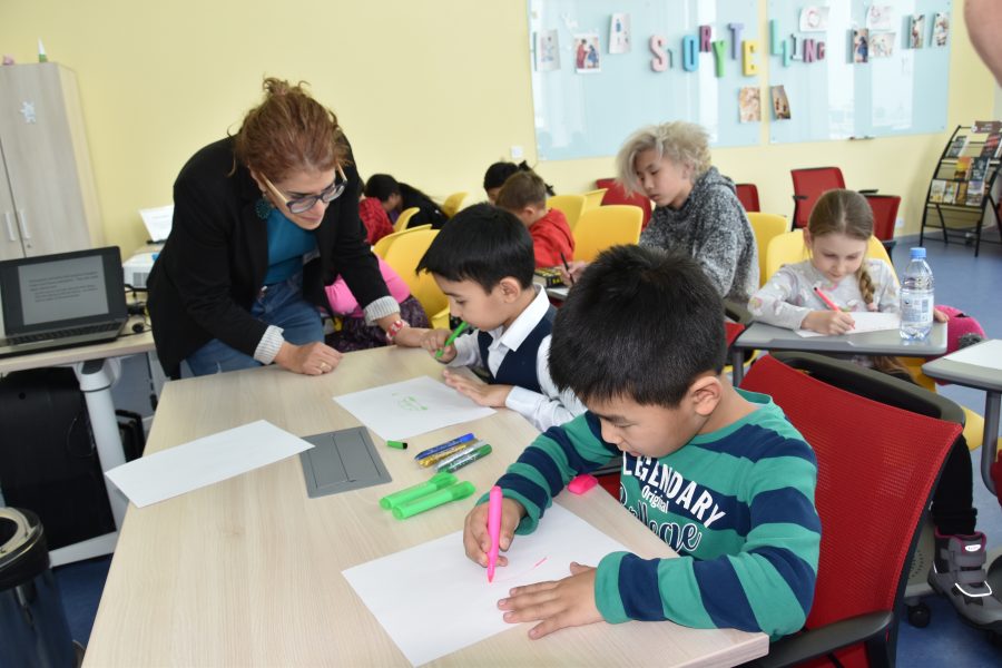 WOW – Неделя женщин в НУ